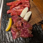 どすこい商店 ホルモン焼肉 豚星 - 