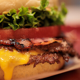 CENTRAL BURGER SHOP_1