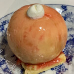 ラ・メゾン・ド・ガトー・マサキ - ケースから出してみました。何のジャム使ってるんだろう？