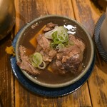 花葉根 - 豚バラ軟骨のトロ煮(中)