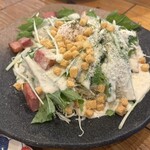 波平ジョニー - ベーコンと温玉のシーザーサラダ