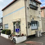 パドック - 店の外観