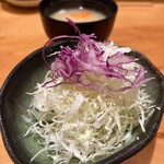 日本橋とんかつ 一 - サラダと豚汁付いてきました