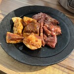 焼肉 亀八 - 
