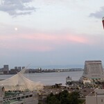 HIDE OUT - 席からの眺望(2/4)