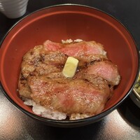 赤坂 津つ井 総本店 - 名物ビフテキ丼