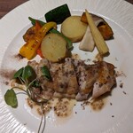 HIDE OUT - 淡路鶏のトリュフハニーマスタードソース