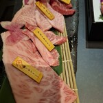 黒毛和牛一頭切り 伊達哉 - 