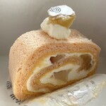 自由が丘ロール屋 - 桃のロールケーキ