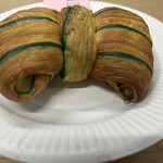 パンのイデリオ - チョコレートリボン　ホワイトチョコ