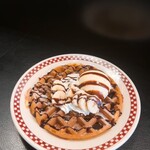 Sarirah - チョコバナナワッフル