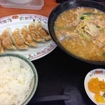 餃子の王将 - スタミナラーメン定食