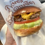 Red's Burger Store Unomori - 紙で包んで、いただきます