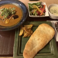 春秋ツギハギ 日比谷 - 