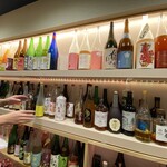 梅ト蜂 - 梅酒がずらりと♪