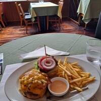 37 Steakhouse & Bar - 