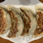 かめだ町中華 つのだ - 餃子4個　400円