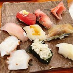 下町丸竹都寿司 - 鰹、イサキ、ヒラマサ、鮑、しめ鯖、蛸、蛸の卵、アオリイカ