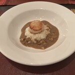 クネル - ホタテのソテーとリゾット、セップ茸ソース