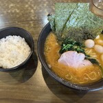 横浜家系らーめん 天王家 寒川総本店 - 