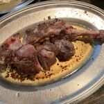 骨付鳥かもん - 最高に肉！