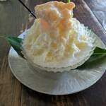 空間舎 - 島メロンのかき氷