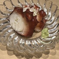 寿司つばさ - 煮タコ　山葵