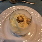 ヴィオレット・ステラ - 冷たいコーンスープ。ポップコーンがアクセントになっていました。