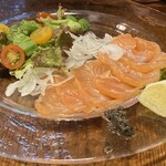 ヒグチ亭 - 前菜　自家製スモークサーモン