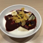 ガスト - アサイーヨーグルトボウル(590円)