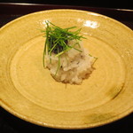 帰燕 - 貝アレルギーの自分にはキャビアの飯蒸しが。