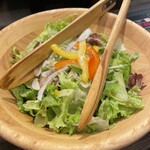 焼肉 但馬屋 - シャキシャキサラダ