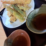 黄金の里会館 - 天盛り　1020円
      