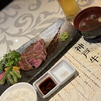 神戸牛 八坐和 阪急三宮店 - ライス、スープ、メイン