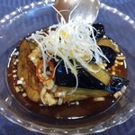 赤坂 四川飯店 - 茄子の揚げ物　甘酢ソース