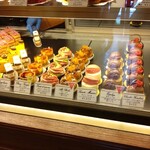 オーボンヴュータン - 生菓子のショーケース