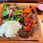 Delicatessen & Cafe ONU - 