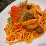 ビストロ アン ファミーユ - ①トマトソース