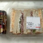 ディオ - ハムと玉子のミックスサンド (税抜)199円 と UCCブレンドコーヒー (税抜)49円 (2025.08.11)