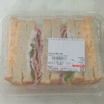 ディオ - ハムと玉子のミックスサンド (税抜)199円 ※開封前 (2025.08.11)