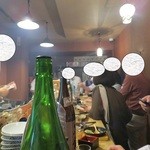 日本酒と私 - みんな楽しそうに飲んでます