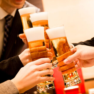 飲放付コースやリーズナブルな単品飲放でお肉とお酒を楽しんで◎