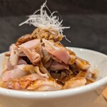 RAMEN MATSUI - ネギとショウガがタレに合います。