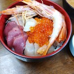 いかや - 夫はさしみ丼1100円✨あら汁付き✨