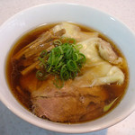 ラーメン星印 - ラーメン星印（醤油ワンタンラーメン 950円）