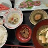 丸丈 - 料理写真:亀刺身、肉のゴーヤ巻き、魚の酢の物と煮込んだご飯のお供。ゴーヤが何気に美味かったなー。