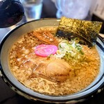 ラーメン ツバメ - 肉増し煮干し（醤油）＋背脂！
