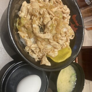 口コミ一覧 : 伝説のすた丼屋 ヨドバシ仙台店 - 宮城野通/豚丼