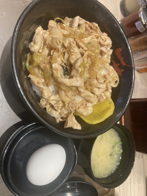 伝説のすた丼屋 ヨドバシ仙台店 - 宮城野通（豚丼）の写真