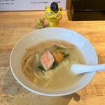 ハナヤマZ - ウニと魚介の塩らーめん　850円(税込)